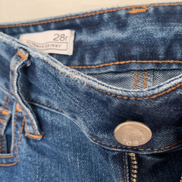 Gap patchwork jeans, size 28 regular - Picture 4 of 4